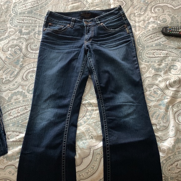 Jeans - Picture 2 of 4